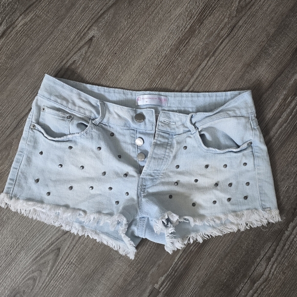 No boundries blue denim shorts with decorative metal revits and button fly J11 - Picture 1 of 3
